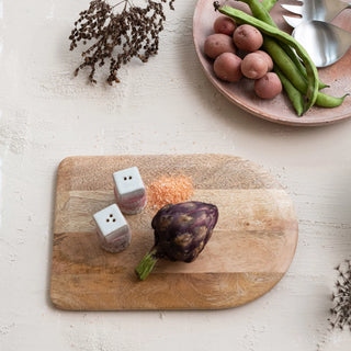 Mango Wood Arched Cheese/Cutting Board, Natural